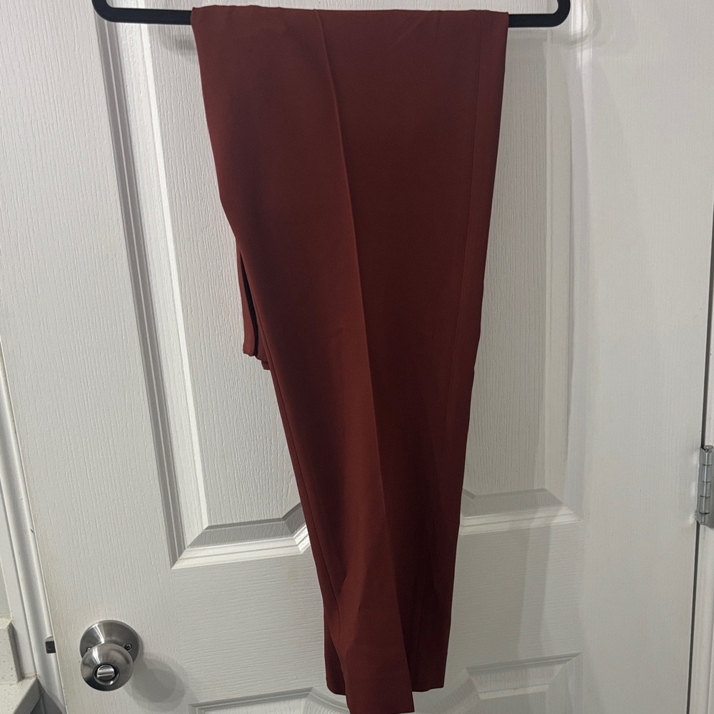 Simons Contemporaine NWT Rust Colored Trendy Slim Leg NWT Size 14 Pants